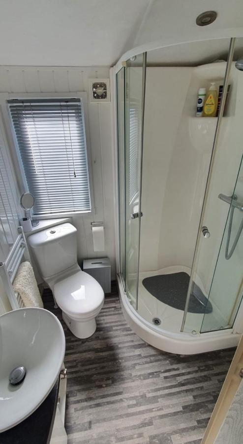 Lodge Seaview Суонидж Екстериор снимка